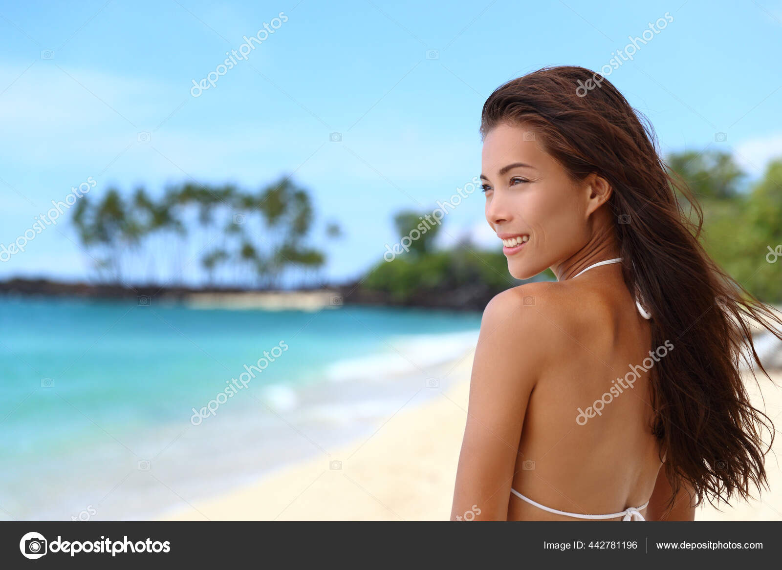 Sexy Bikini Body Asian Woman With Fit Stomach Abs And Slim Waist. Weight  Loss Treatment Concept. Beauty Swimsuit Model Lifestyle On Beach Vacation  Travel. Stock Photo, Picture and Royalty Free Image. Image