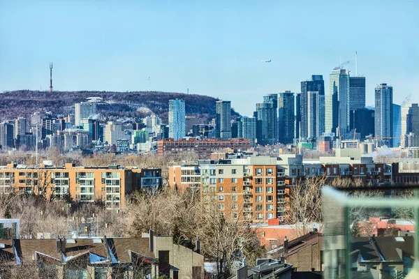 Montréal skyline del centro in inverno con Monte Reale. Quebec Canada viaggi città — Foto Stock