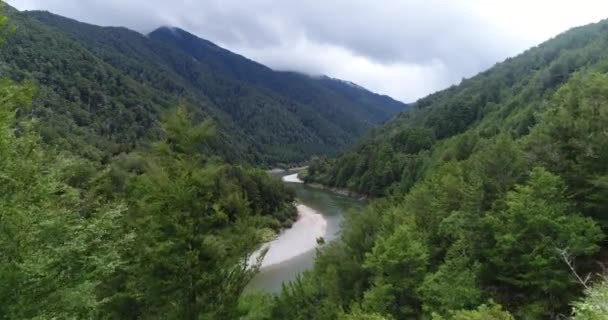 Nový Zéland letecké drone záběry krajiny přírody na západním pobřeží — Stock video