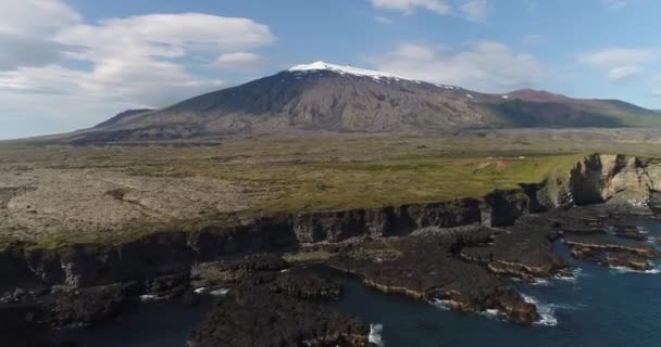 アイスランドの自然-西アイスランド沿岸の風景とsnaefellsjokull山 — ストック動画