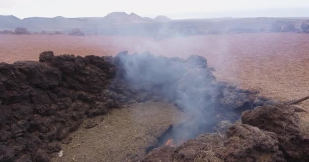 Timanfaya - Parque Nacional de Timanfaya, Lanzarote, Kanárské ostrovy, Španělsko — Stock video