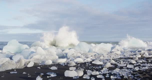 Islandia paisaje natural de la playa de hielo, Jokulsarlon playa de iceberg — Vídeos de Stock