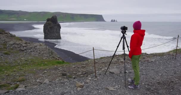 Fotograf krajobrazu lub krajobraz przyrodniczy na Islandii — Wideo stockowe