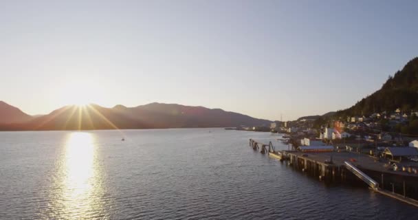 Ketchikan Alaska Summer Sunset - Cruise ship destination Alaska Inside Passage — Stock Video