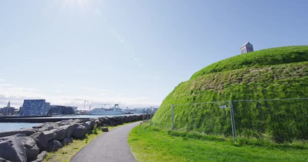 Reykjavik Islanda lungomare Grandi area portuale con sole giorno d'estate — Video Stock