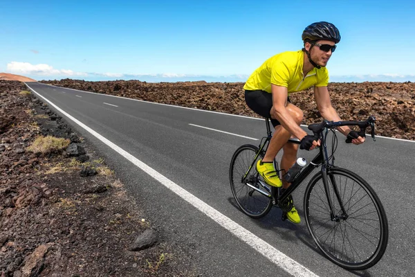 Road bike cyclist man biking riding racing bicycle — Stock Photo, Image