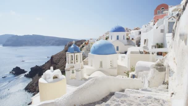 Santorini Oia Blue Domed Kościół Atrakcja turystyczna — Wideo stockowe