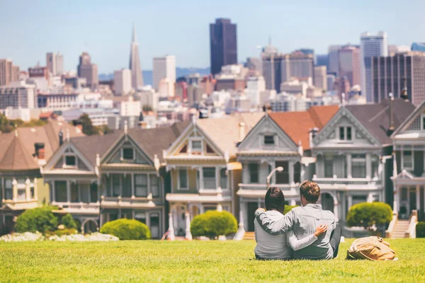 San Francisco Alamo Square tourists people — Stock Photo, Image