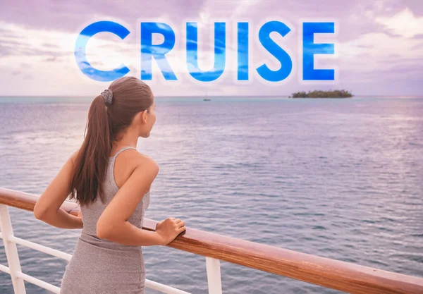 Cruise ship luxury travel people lifestyle. Word CRUISE in big letters written on background for tourism concept. Travel motivational quote adventure tourist on boat trip vacation in French Polynesia — Stock Photo, Image