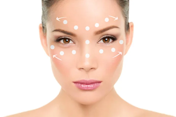 Beauty woman putting foundation makeup or face cream lotion. How to apply concealer technique demonstration — Stock Photo, Image