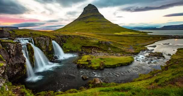 SEAMLESS LOOP VÍDEO: Islândia timelapse fotografia da cachoeira Kirkjufell — Vídeo de Stock