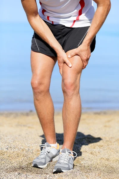 Runner sprain thigh muscles — Stock Image Runner sprain thigh muscles Stock Picture