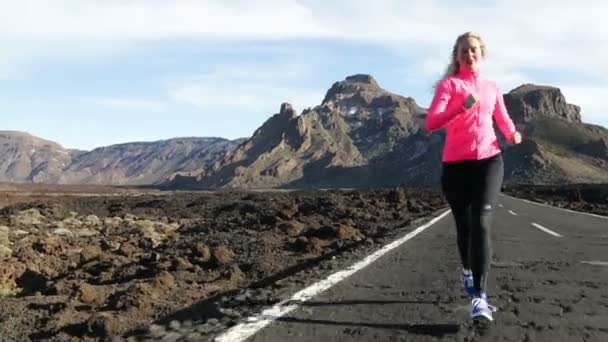 Runner kadın egzersiz — Stok video