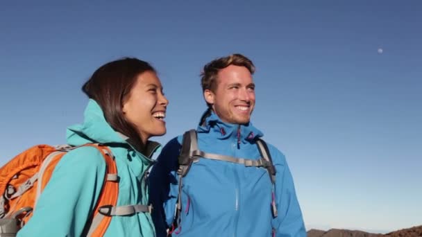 Couple looking at mountain volcanoes — Stock Video