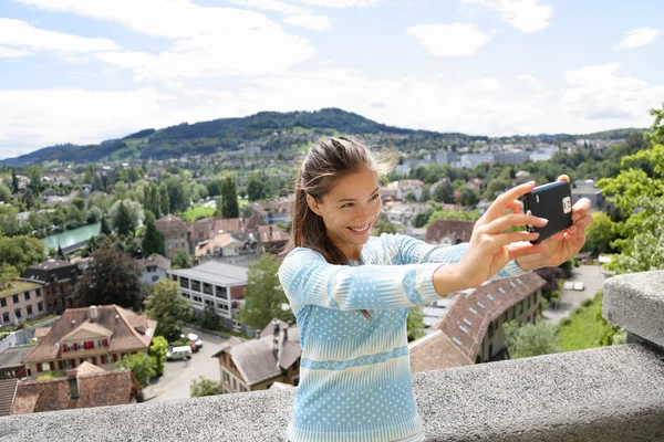 Woman taking self portrait in Bern — Stock Photo, Image