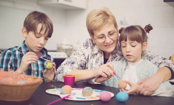 Pascua, concepto familiar — Foto de Stock