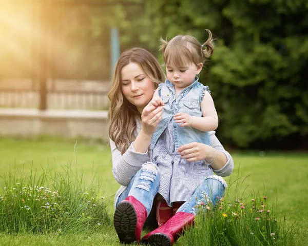 Trädgårdsskötsel upptäcka och undervisning koncept — Stockfoto