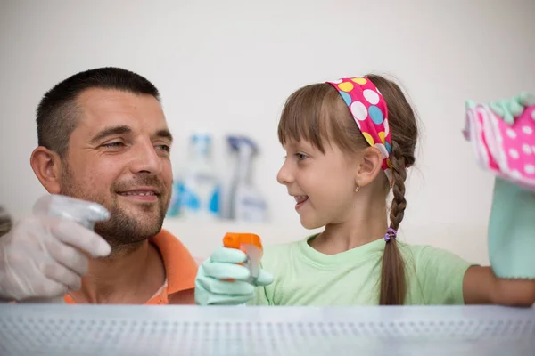 Happy Father His Small Daughter Cleaning Table Together Home — Stock Photo, Image