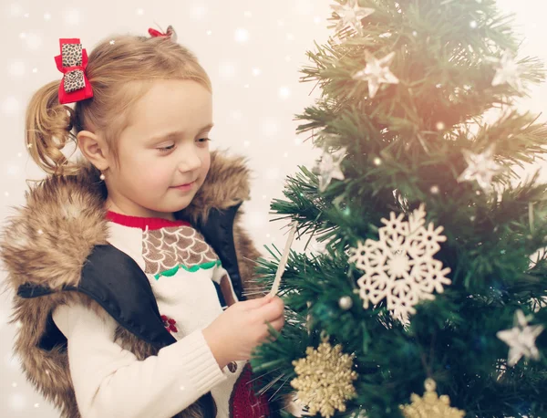 Weihnachten und Menschen-Konzept — Stockfoto