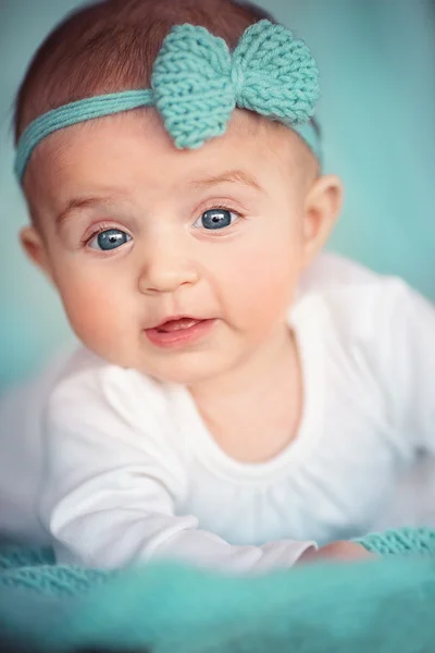 아이, 사람과 행복 개념-사랑 스러운 아기 — 스톡 사진