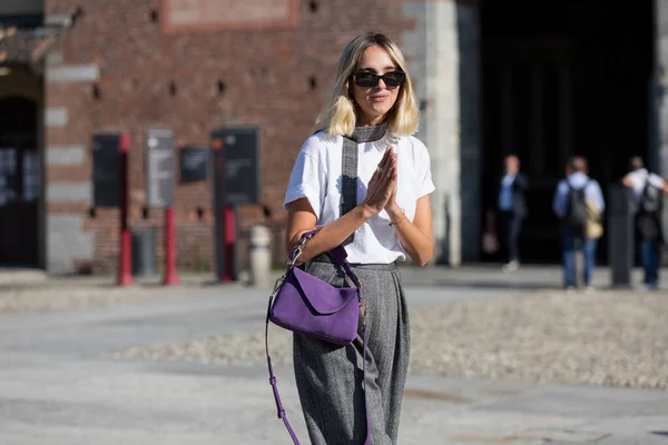 Street Style Milaan Fashion Week Voorjaar Zomer 2021 — Stockfoto