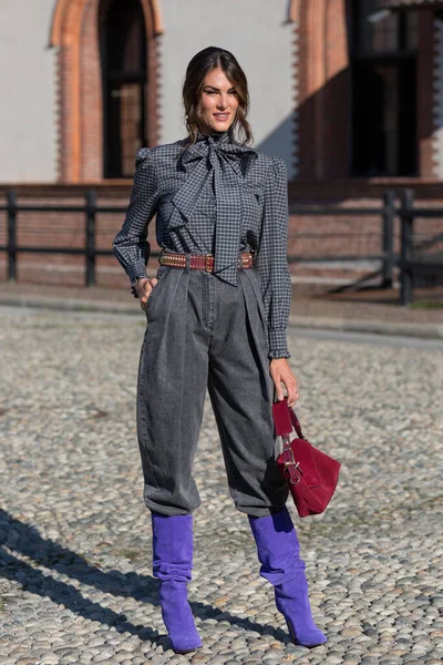 Street Style Milan Fashion Week Wiosna Lato 2021 — Zdjęcie stockowe