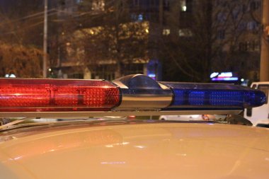 Polis ışıkları gece