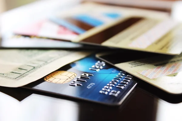 Carte di credito e banconote (macro ) — Foto Stock