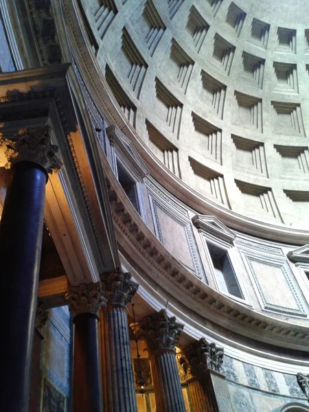 Koepel van het Pantheon in Rome — Stockfoto