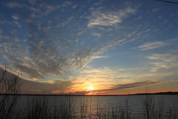 Puesta de sol pacífica sobre el río Iowa # 1 —  Fotos de Stock