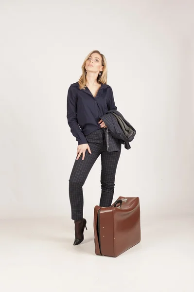 Woman with suitcase — Stock Photo, Image