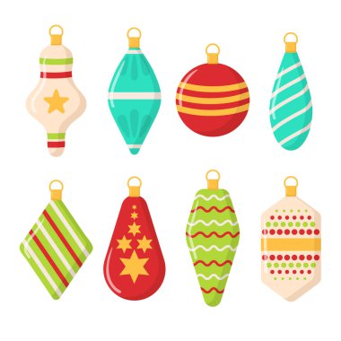 Beyaz arka planda Noel oyuncakları ve dekorasyonları.