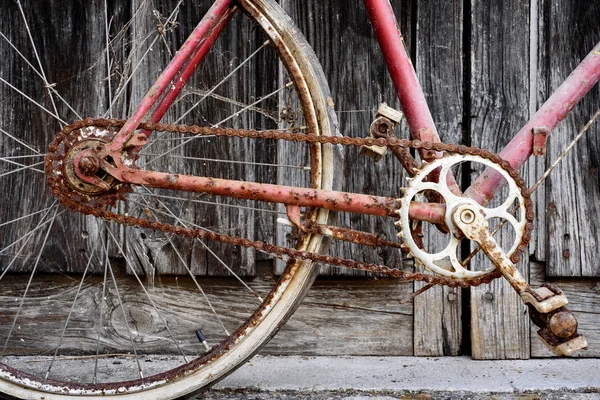 Старая велосипедная цепь — стоковое фото