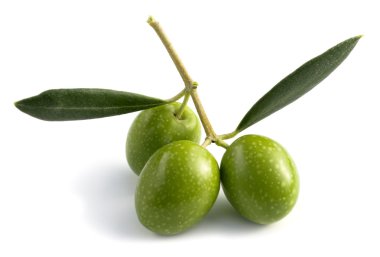 Üç ham zeytin