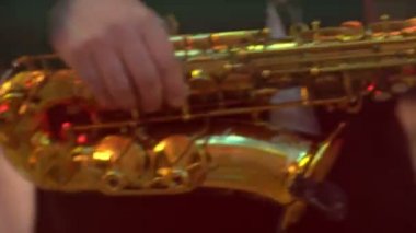 Saksafon klasik müzik enstrümanı saksofoncu alto saksafon ile
