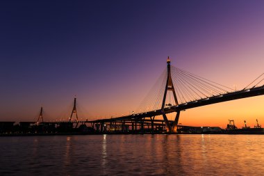 Bhumibol köprü veya endüstriyel çevre yolu Köprüsü 