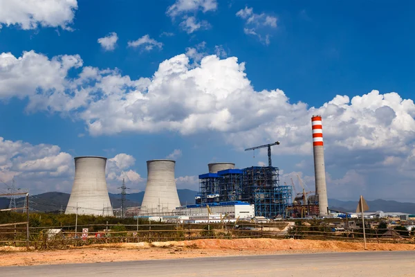 Centrale électrique au lignite en construction — Photo