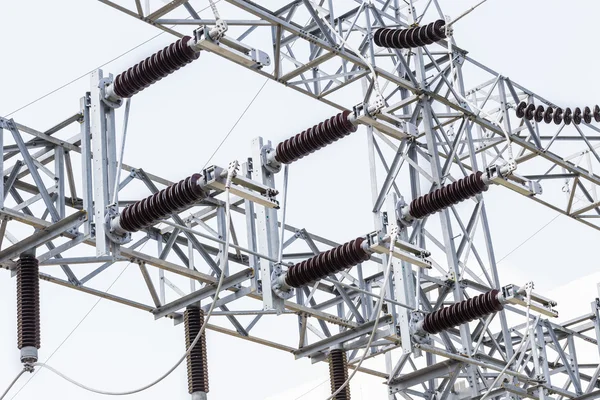 Elektriske isolatorer med høj spænding - Stock-foto