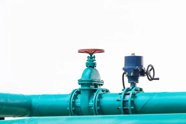 Pumpe und Steuerventil auf Wasserleitung — Stockfoto
