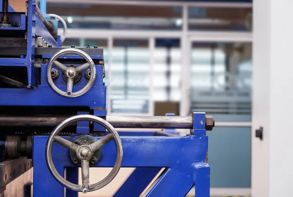 Control wheels of cutting machine — Stock Photo, Image