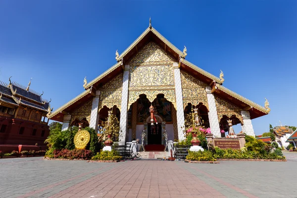 Samordning hallen i Wat Phra att Hariphunchai på Lamphun norr o — Stockfoto