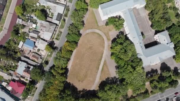 Vue aérienne du but du football au stade de la cour, pour le football amateur — Video