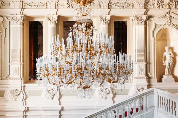 Saint Petersburg Russia 2019 Exquisite Chandelier Plaster Moldings Main Staircase — Stock Photo, Image