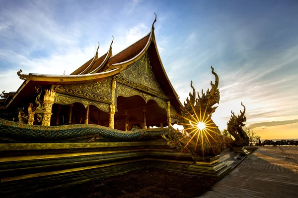 Thai bellissimo tempio — Foto Stock