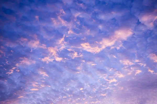 Evening cloud color