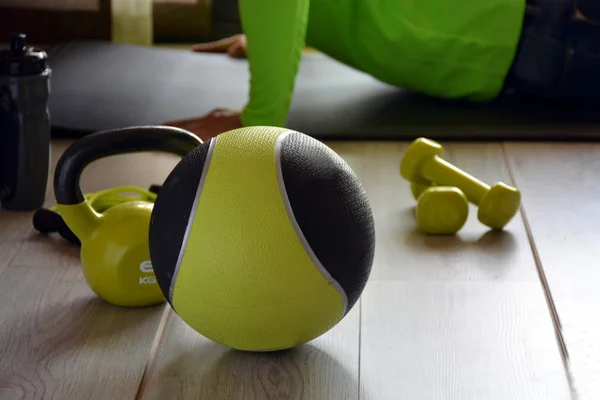 Ketlebell with medicine ball — Stock Photo, Image