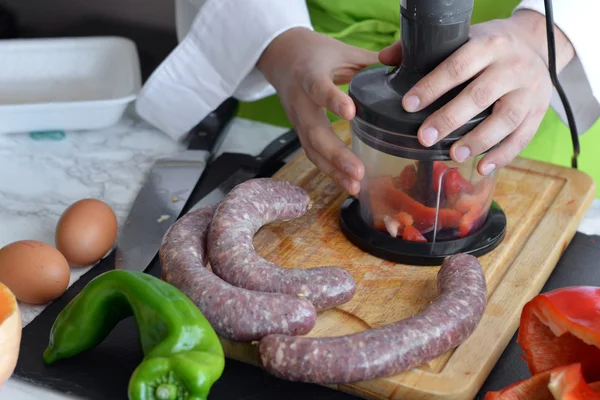 Chef cutting vegetables — Stock Photo, Image