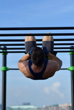 Jimnastik atlet pratik egzersizleri