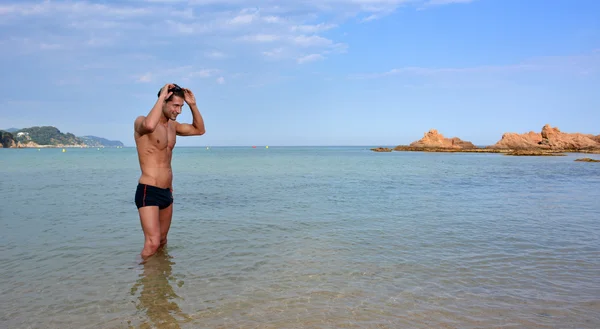 Zwemmer opleiding op het strand — Stockfoto