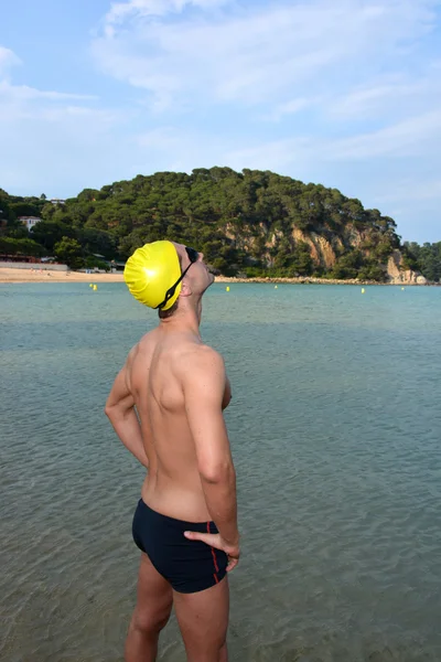 Simmare utbildning på stranden — Stockfoto